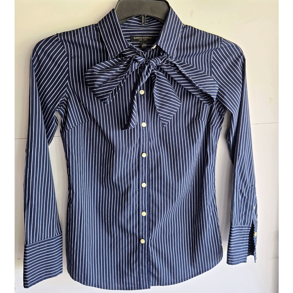 Banana Republic Riley Striped Navy Shirt With Bow Size 2 Petite, Blue